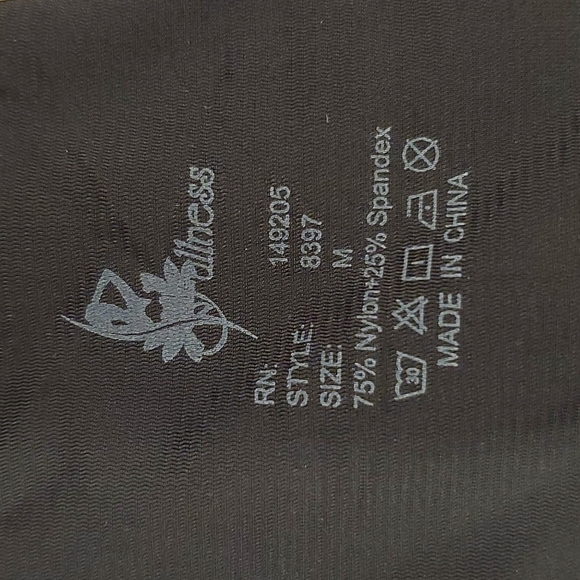 Fullness BLACK arm shaper slimming top posture Medium NWOT - Picture 8 of 12